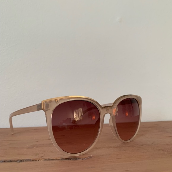 H&M pink sun glasses - Picture 3 of 7